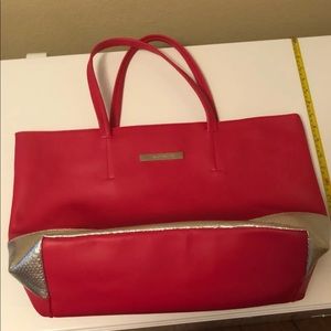 Tote bag by Vince Camuto